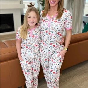 Taylor Swift eras pajamas set short sleeve tee pants joggers tour albums print